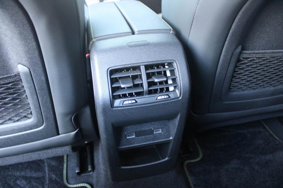 Peugeot 408 1.2 Hybrid 145PK AUTOMAAT GT | 360° CAMERA | ELEKTRISCH VERSTELBARE BESTUURDERSSTOEL MET GEHEUGEN EN VERSTELBARE ZITVERLENGER | STOEL VERWARMING | STUURVERWARMING | LEDER / ALCANTARA | DODEHOEK DETECTIE | KEYLESS ENTRY/START | ADAPTIVE CRUISE CONTROL | NAVIGATIE | DRAADLOZE APPLE CARPLAY/ANDROID AUTO | PARKEERSENSOREN VOOR + ACHTER | LED MATRIX KOPLAMPEN | 19" LICHTMETALEN VELGEN | ELEKTRISCH BEDIENBARE ACHTERKLEP | CLIMATE CONTROL | STUUR VERWARMING |