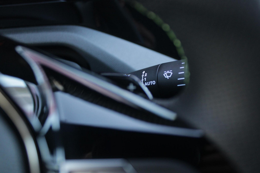 Peugeot 408 1.2 Hybrid 145PK AUTOMAAT GT | 360° CAMERA | ELEKTRISCH VERSTELBARE BESTUURDERSSTOEL MET GEHEUGEN EN VERSTELBARE ZITVERLENGER | STOEL VERWARMING | STUURVERWARMING | LEDER / ALCANTARA | DODEHOEK DETECTIE | KEYLESS ENTRY/START | ADAPTIVE CRUISE CONTROL | NAVIGATIE | DRAADLOZE APPLE CARPLAY/ANDROID AUTO | PARKEERSENSOREN VOOR + ACHTER | LED MATRIX KOPLAMPEN | 19" LICHTMETALEN VELGEN | ELEKTRISCH BEDIENBARE ACHTERKLEP | CLIMATE CONTROL | STUUR VERWARMING |