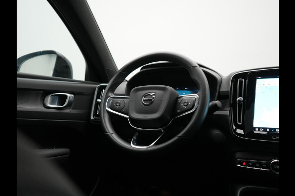 Volvo C40 Recharge Core 69 kWh 231pk Dealer O.H. | SOH 93,8% | Panodak | Camera | Google Assistent | Lederen Sportstoelen & Stuur Verwarmd | Apple Carplay | Cruise Control | Navigatie | DAB |