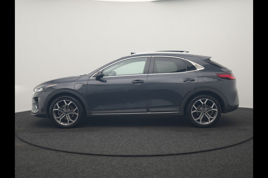 Kia Xceed 1.6 GDi PHEV ExecutiveLine 141pk | Panodak | Adaptive Cruise | Camera | Lederen Sportstoelen Memory & Ventilatie | Stoelen & Stuur Verwarmd | Keyless | BLIS | Apple Carplay | Navigatie | DAB | Plug In Hybrid |