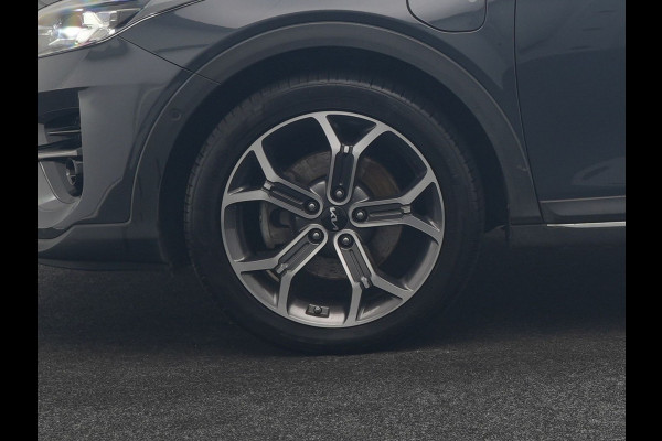 Kia Xceed 1.6 GDi PHEV ExecutiveLine 141pk | Panodak | Adaptive Cruise | Camera | Lederen Sportstoelen Memory & Ventilatie | Stoelen & Stuur Verwarmd | Keyless | BLIS | Apple Carplay | Navigatie | DAB | Plug In Hybrid |