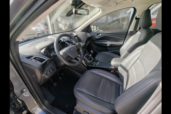 Ford Kuga 1.5 EcoBoost Titanium / Keyless / Trekhaak (2000kg) / Navi / Carplay