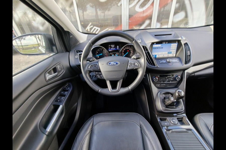Ford Kuga 1.5 EcoBoost Titanium / Keyless / Trekhaak (2000kg) / Navi / Carplay