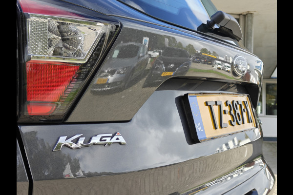 Ford Kuga 1.5 EcoBoost Titanium / Keyless / Trekhaak (2000kg) / Navi / Carplay