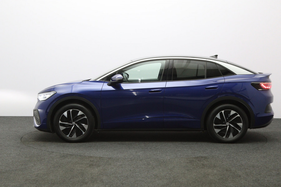 Volkswagen ID.5 Pro Business Plus 77 kWh 286 PK, SOH 97 %, Winterpakket, Panoramadak, Warmtepomp, Adap. Cruise Control, Camera