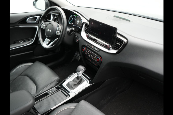 Kia Xceed 1.6 GDi PHEV ExecutiveLine 141pk | Panodak | Adaptive Cruise | Camera | Lederen Sportstoelen Memory & Ventilatie | Stoelen & Stuur Verwarmd | Keyless | BLIS | Apple Carplay | Navigatie | DAB | Plug In Hybrid |