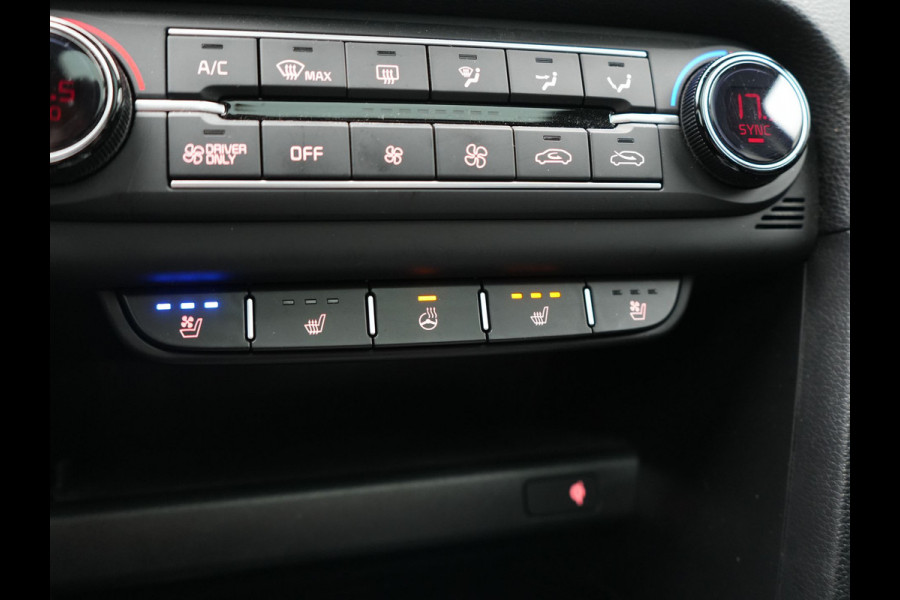 Kia Xceed 1.6 GDi PHEV ExecutiveLine 141pk | Panodak | Adaptive Cruise | Camera | Lederen Sportstoelen Memory & Ventilatie | Stoelen & Stuur Verwarmd | Keyless | BLIS | Apple Carplay | Navigatie | DAB | Plug In Hybrid |