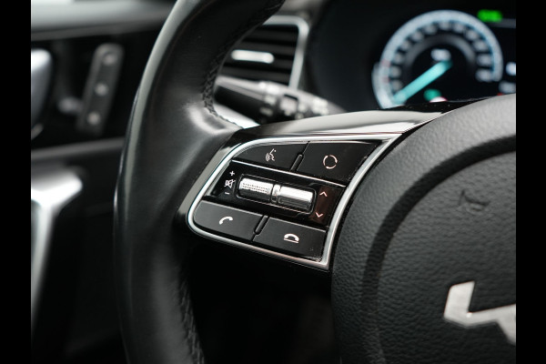 Kia Xceed 1.6 GDi PHEV ExecutiveLine 141pk | Panodak | Adaptive Cruise | Camera | Lederen Sportstoelen Memory & Ventilatie | Stoelen & Stuur Verwarmd | Keyless | BLIS | Apple Carplay | Navigatie | DAB | Plug In Hybrid |