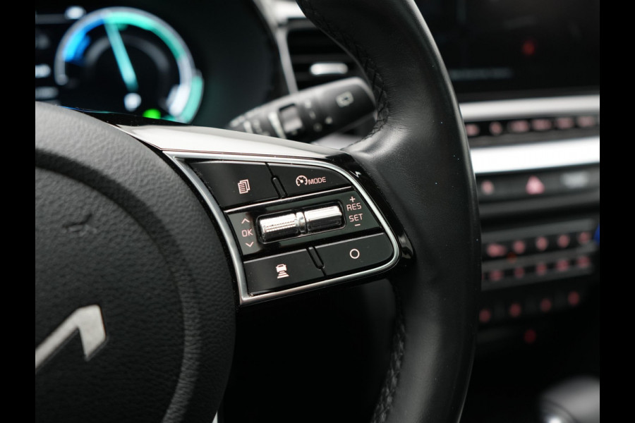 Kia Xceed 1.6 GDi PHEV ExecutiveLine 141pk | Panodak | Adaptive Cruise | Camera | Lederen Sportstoelen Memory & Ventilatie | Stoelen & Stuur Verwarmd | Keyless | BLIS | Apple Carplay | Navigatie | DAB | Plug In Hybrid |