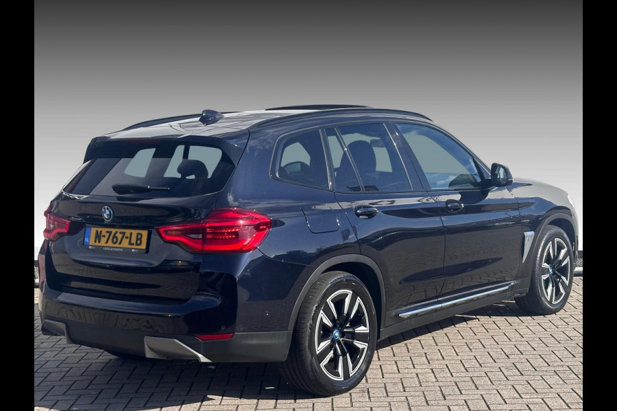 BMW iX3 Executive 80 kWh NL-AUTO | PANODAK | TREKHAAK| SOH 97,3%