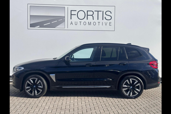 BMW iX3 Executive 80 kWh NL-AUTO | PANODAK | TREKHAAK| SOH 97,3%