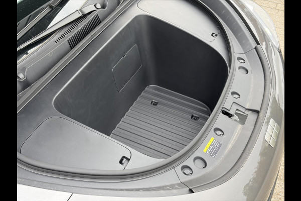GEELY E2 Max 47 kWh 115 PK | VOORRAAD! | 345 Km actieradius | Verwarmbare voorstoelen en stuurwiel | Achteruitrijcamera en parkeersensoren achter | 8,8" digitaal instrumentenpaneel en 14,6" multimediascherm met Flyme Auto
