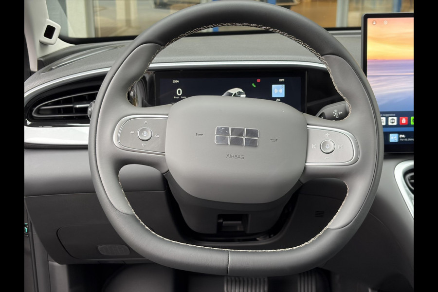 GEELY E2 Max 47 kWh 115 PK | VOORRAAD! | 345 Km actieradius | Verwarmbare voorstoelen en stuurwiel | Achteruitrijcamera en parkeersensoren achter | 8,8" digitaal instrumentenpaneel en 14,6" multimediascherm met Flyme Auto