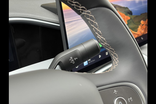 GEELY E2 Max 47 kWh 115 PK | VOORRAAD! | 345 Km actieradius | Verwarmbare voorstoelen en stuurwiel | Achteruitrijcamera en parkeersensoren achter | 8,8" digitaal instrumentenpaneel en 14,6" multimediascherm met Flyme Auto