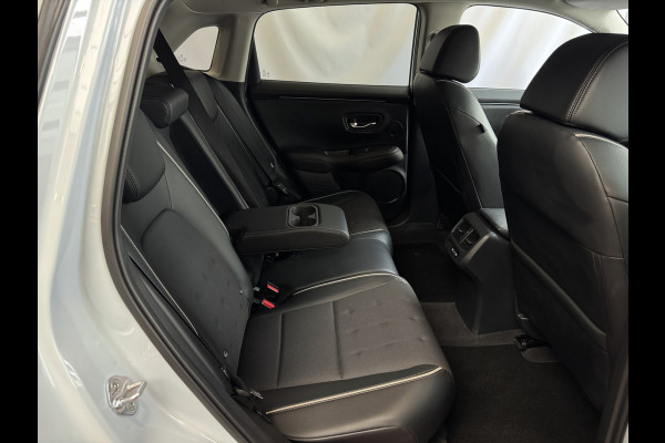 Honda Zr-V 2.0 e:HEV 184 PK STOELVERW CAMERA CARPLAY SPORT ELEK.STOEL PDC Platinum White Pearl