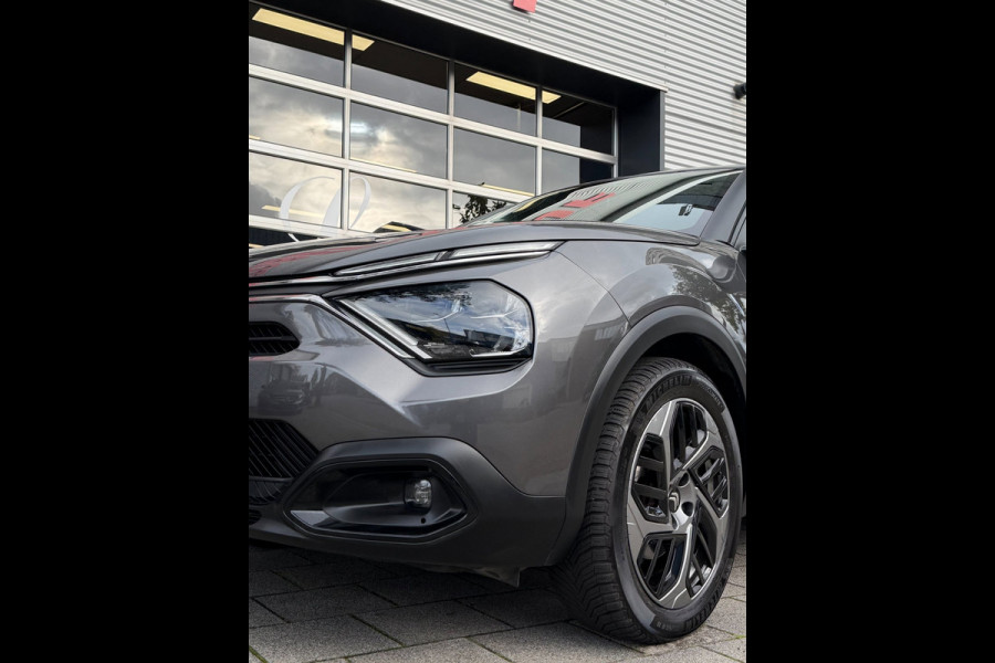 Citroën C4 1.2 Puretech Feel Pack 55.000 KM - AUTOMAAT I Navigatie / Apple CarPlay I LED I PDC I Sport velgen I Dealer onderhouden