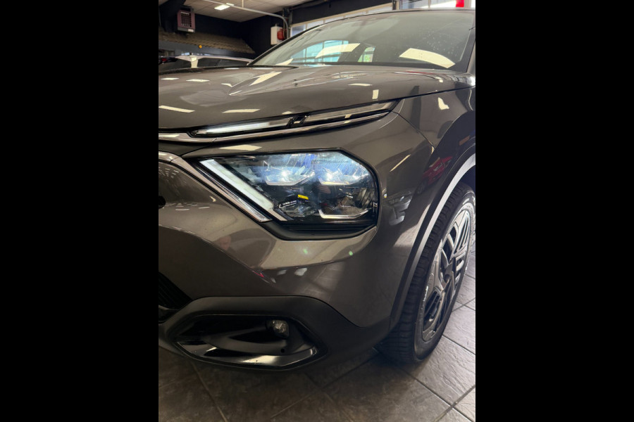 Citroën C4 1.2 Puretech Feel Pack 55.000 KM - AUTOMAAT I Navigatie / Apple CarPlay I LED I PDC I Sport velgen I Dealer onderhouden