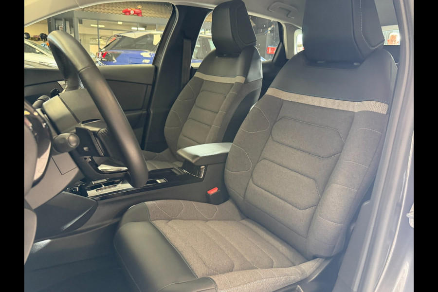 Citroën C4 1.2 Puretech Feel Pack 55.000 KM - AUTOMAAT I Navigatie / Apple CarPlay I LED I PDC I Sport velgen I Dealer onderhouden