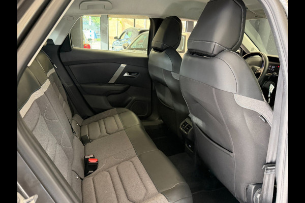 Citroën C4 1.2 Puretech Feel Pack 55.000 KM - AUTOMAAT I Navigatie / Apple CarPlay I LED I PDC I Sport velgen I Dealer onderhouden