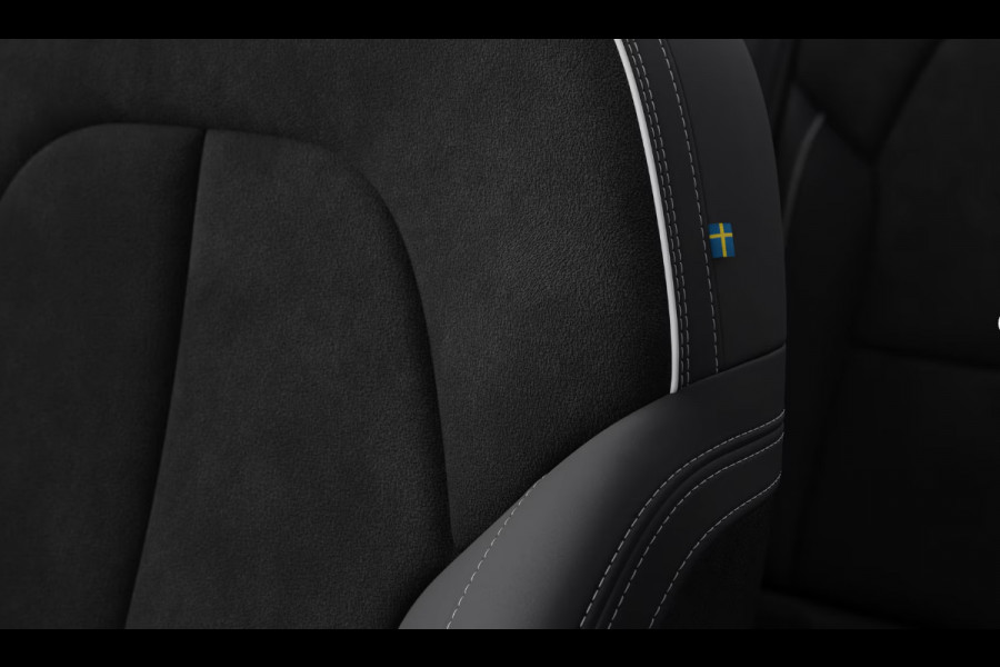Volvo EC40 Single Motor Extended Range Plus Europa 82 kWh 360 Camera/ Panoramadak/ Harman Kardon audio/ Adaptive cruise control/ Pilot Assist/ Google Services/ 20" Lichtmetalen velgen