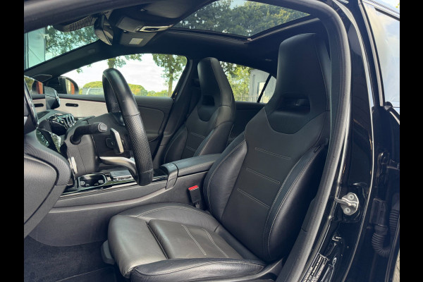 Mercedes-Benz A-Klasse 200 AMG / EDITION 1 / FULL OPTIONS / PANO / BURMESTER / LEDER / CARBON / SFEER / CAMERA / KEYLESS / DAB+ !