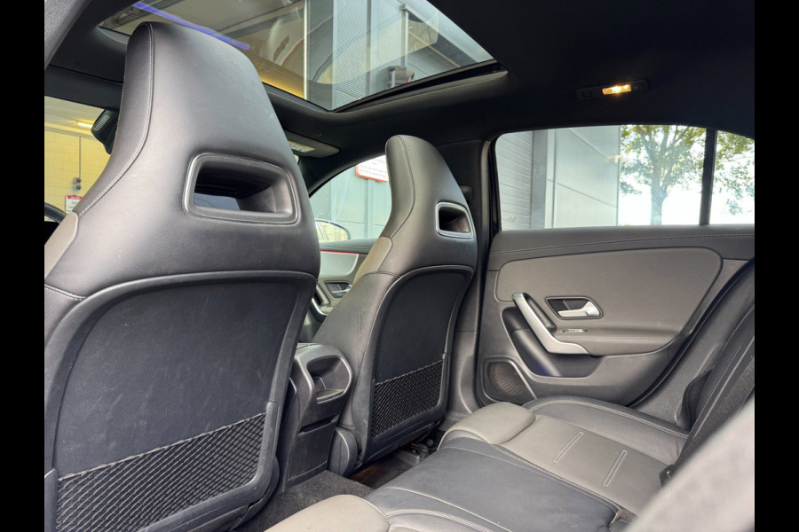 Mercedes-Benz A-Klasse 200 AMG / EDITION 1 / FULL OPTIONS / PANO / BURMESTER / LEDER / CARBON / SFEER / CAMERA / KEYLESS / DAB+ !