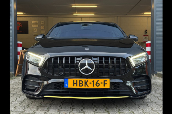 Mercedes-Benz A-Klasse 200 AMG / EDITION 1 / FULL OPTIONS / PANO / BURMESTER / LEDER / CARBON / SFEER / CAMERA / KEYLESS / DAB+ !