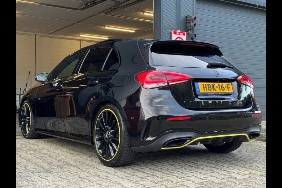 Mercedes-Benz A-Klasse 200 AMG / EDITION 1 / FULL OPTIONS / PANO / BURMESTER / LEDER / CARBON / SFEER / CAMERA / KEYLESS / DAB+ !