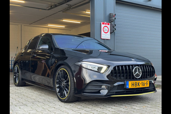 Mercedes-Benz A-Klasse 200 AMG / EDITION 1 / FULL OPTIONS / PANO / BURMESTER / LEDER / CARBON / SFEER / CAMERA / KEYLESS / DAB+ !