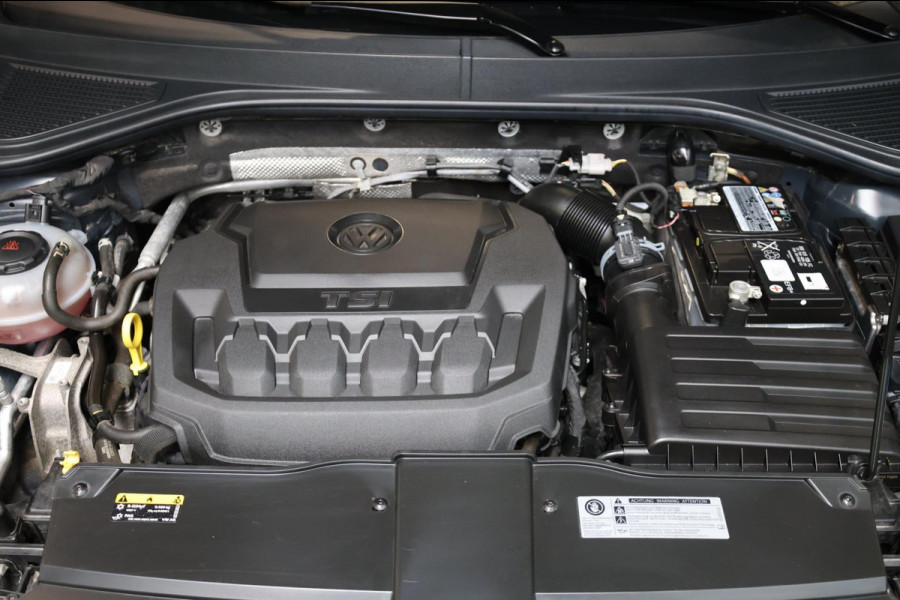 Volkswagen T-Roc 2.0 TSI 4Motion 190+PK R-LINE LED/VIRTUAL/SFEER/PANO/LEER+S.VERWARMING/19" LMV/PDC/ACC/12 MND GARANTIE!