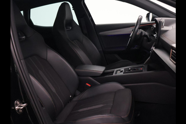 CUPRA Formentor 1.4 e-HYBRID 245 PK VZ PERFORMANCE + PANORAMA | 19 INCH | ADAPTIVE CRUISE | STUURVERW. | SFEERVERLICHTING