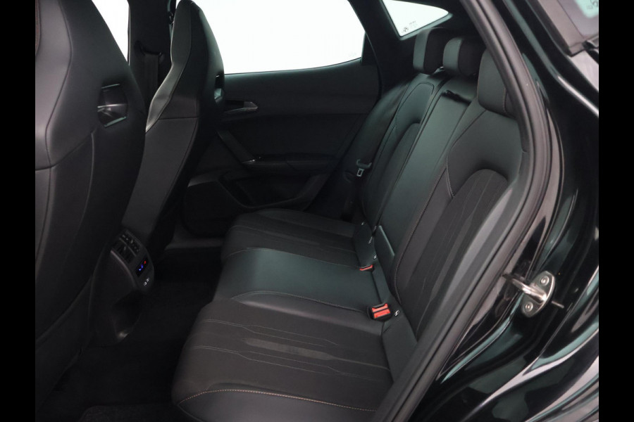 CUPRA Formentor 1.4 e-HYBRID 245 PK VZ PERFORMANCE + PANORAMA | 19 INCH | ADAPTIVE CRUISE | STUURVERW. | SFEERVERLICHTING