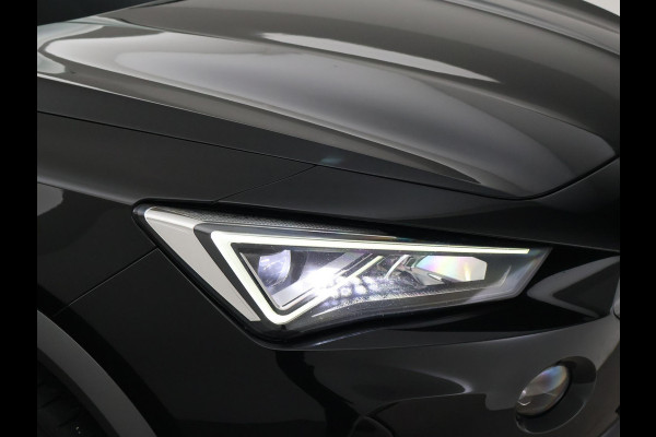 CUPRA Formentor 1.4 e-HYBRID 245 PK VZ PERFORMANCE + PANORAMA | 19 INCH | ADAPTIVE CRUISE | STUURVERW. | SFEERVERLICHTING