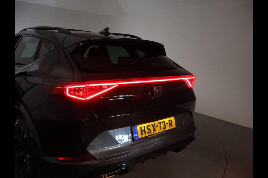 CUPRA Formentor 1.4 e-HYBRID 245 PK VZ PERFORMANCE + PANORAMA | 19 INCH | ADAPTIVE CRUISE | STUURVERW. | SFEERVERLICHTING