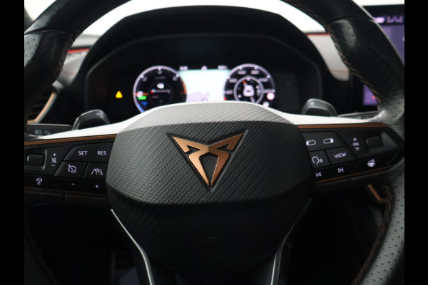 CUPRA Formentor 1.4 e-HYBRID 245 PK VZ PERFORMANCE + PANORAMA | 19 INCH | ADAPTIVE CRUISE | STUURVERW. | SFEERVERLICHTING