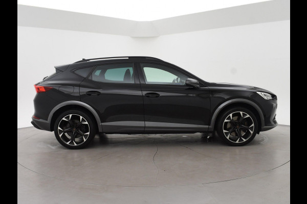 CUPRA Formentor 1.4 e-HYBRID 245 PK VZ PERFORMANCE + PANORAMA | 19 INCH | ADAPTIVE CRUISE | STUURVERW. | SFEERVERLICHTING