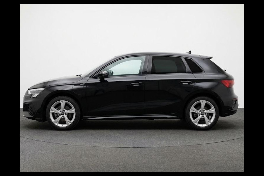 Audi A3 Sportback S edition e-hybrid 204 pk | Techniekpakket plus | Trekhaak | Optiekpakket zwart plus | Warmtewerend glas donker tint |