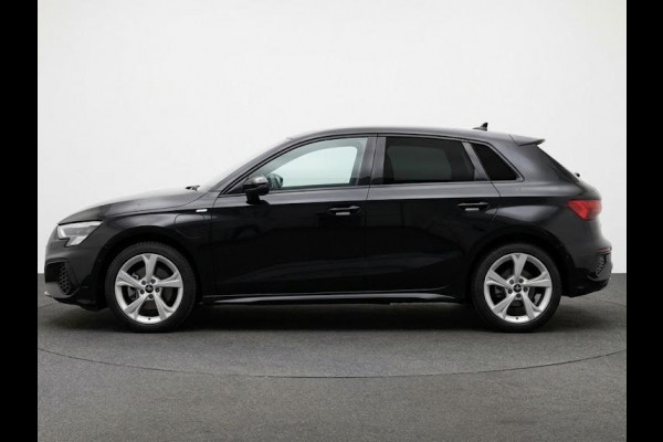 Audi A3 Sportback S edition e-hybrid 204 pk | Techniekpakket plus | Trekhaak | Optiekpakket zwart plus | Warmtewerend glas donker tint |