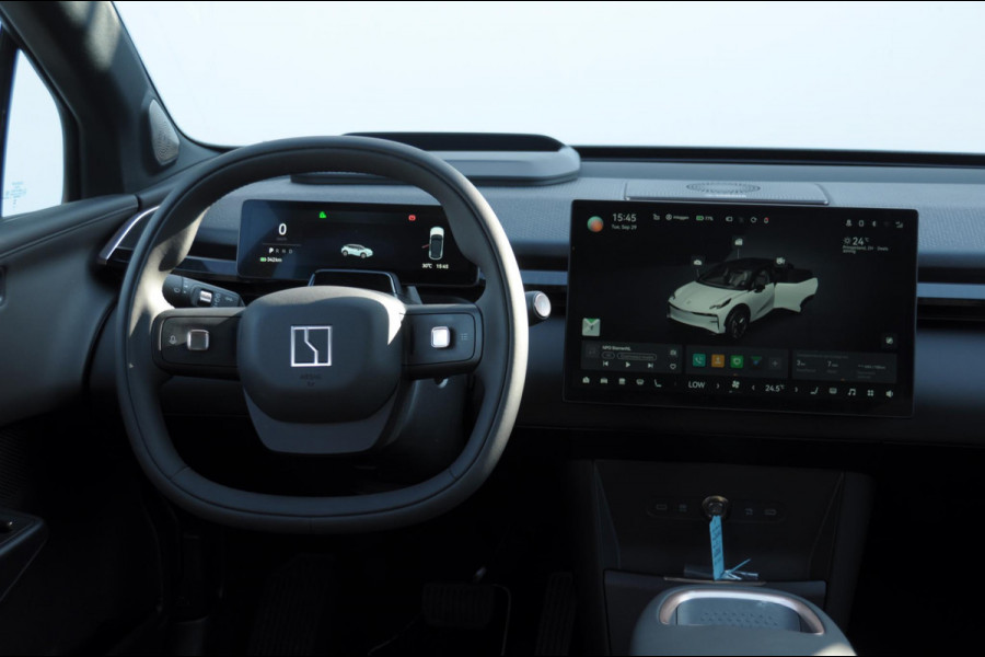 ZEEKR X RWD Long Range 69 kWh Stoelverwarming / 360 graden camera / Panorama dak / Dode hoek sensoren / Elektrisch bedienbare bestuuurdersstoel / Apple Carplay-Android auto
