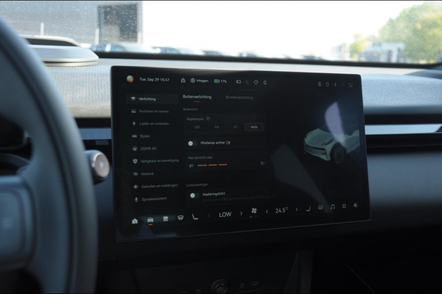 ZEEKR X RWD Long Range 69 kWh Stoelverwarming / 360 graden camera / Panorama dak / Dode hoek sensoren / Elektrisch bedienbare bestuuurdersstoel / Apple Carplay-Android auto