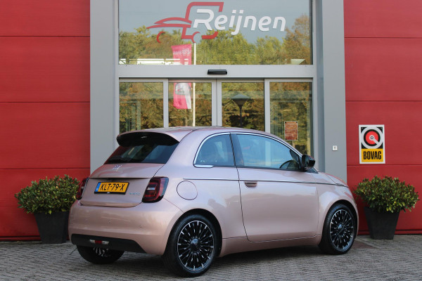 Fiat 500 1.0 Hybrid La Prima | PANORAMADAK | DRAADLOZE APPLE CARPLAY/ANDROID AUTO | DRAADLOZE TELEFOONLADER | LEDER BEKLEDING | ACHTERUITRIJ CAMERA  | PARKEERSESOREN ACHTER | 17" LICHTMETALEN VELGEN DIAMOND CUT | ROSE GOLD | JBL PREMIUM AUDIO | DAB+ RADIO |  LED KOPLAMPEN "INFINITY" | CLIMATE CONTROL | REGEN/LICHT SENSOR | KEYLESS START |  | CRUISE CONTROL |