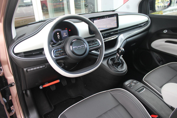 Fiat 500 1.0 Hybrid La Prima | PANORAMADAK | DRAADLOZE APPLE CARPLAY/ANDROID AUTO | DRAADLOZE TELEFOONLADER | LEDER BEKLEDING | ACHTERUITRIJ CAMERA  | PARKEERSESOREN ACHTER | 17" LICHTMETALEN VELGEN DIAMOND CUT | ROSE GOLD | JBL PREMIUM AUDIO | DAB+ RADIO |  LED KOPLAMPEN "INFINITY" | CLIMATE CONTROL | REGEN/LICHT SENSOR | KEYLESS START |  | CRUISE CONTROL |
