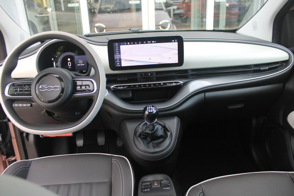 Fiat 500 1.0 Hybrid La Prima | PANORAMADAK | DRAADLOZE APPLE CARPLAY/ANDROID AUTO | DRAADLOZE TELEFOONLADER | LEDER BEKLEDING | ACHTERUITRIJ CAMERA  | PARKEERSESOREN ACHTER | 17" LICHTMETALEN VELGEN DIAMOND CUT | ROSE GOLD | JBL PREMIUM AUDIO | DAB+ RADIO |  LED KOPLAMPEN "INFINITY" | CLIMATE CONTROL | REGEN/LICHT SENSOR | KEYLESS START |  | CRUISE CONTROL |