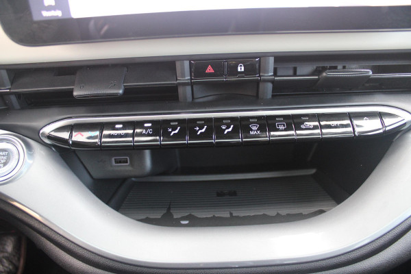Fiat 500 1.0 Hybrid La Prima | PANORAMADAK | DRAADLOZE APPLE CARPLAY/ANDROID AUTO | DRAADLOZE TELEFOONLADER | LEDER BEKLEDING | ACHTERUITRIJ CAMERA  | PARKEERSESOREN ACHTER | 17" LICHTMETALEN VELGEN DIAMOND CUT | ROSE GOLD | JBL PREMIUM AUDIO | DAB+ RADIO |  LED KOPLAMPEN "INFINITY" | CLIMATE CONTROL | REGEN/LICHT SENSOR | KEYLESS START |  | CRUISE CONTROL |