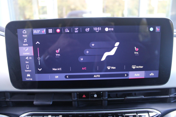 Fiat 500 1.0 Hybrid La Prima | PANORAMADAK | DRAADLOZE APPLE CARPLAY/ANDROID AUTO | DRAADLOZE TELEFOONLADER | LEDER BEKLEDING | ACHTERUITRIJ CAMERA  | PARKEERSESOREN ACHTER | 17" LICHTMETALEN VELGEN DIAMOND CUT | ROSE GOLD | JBL PREMIUM AUDIO | DAB+ RADIO |  LED KOPLAMPEN "INFINITY" | CLIMATE CONTROL | REGEN/LICHT SENSOR | KEYLESS START |  | CRUISE CONTROL |