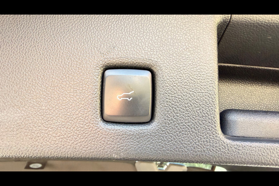 Ford Kuga 2.5 PHEV ST-LINE X PANORAMDAK LEER NAVI CAMERA ELECTR TREKHAAK