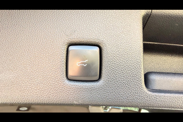 Ford Kuga 2.5 PHEV ST-LINE X PANORAMDAK LEER NAVI CAMERA ELECTR TREKHAAK