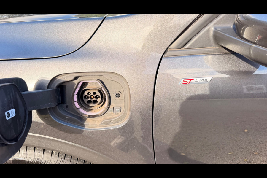 Ford Kuga 2.5 PHEV ST-LINE X PANORAMDAK LEER NAVI CAMERA ELECTR TREKHAAK