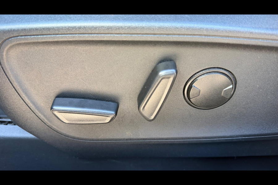 Ford Kuga 2.5 PHEV ST-LINE X PANORAMDAK LEER NAVI CAMERA ELECTR TREKHAAK