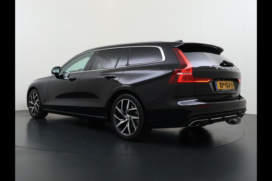 Volvo V60 2.0 T5 Inscription VOLVO DEALER ONDERHOUDEN | FULL OPTIONS| BOWERS & WILKINS| ELEK. TREKHAAK| PANO| STOELVENTILATIE| HUD| ACHTERBANK VERWARMD| ORIG. NL NAP|